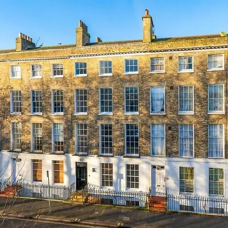 3 The Steyne - Stunning 5 Storey Georgian House With Cinema Room Worthing Exterior photo