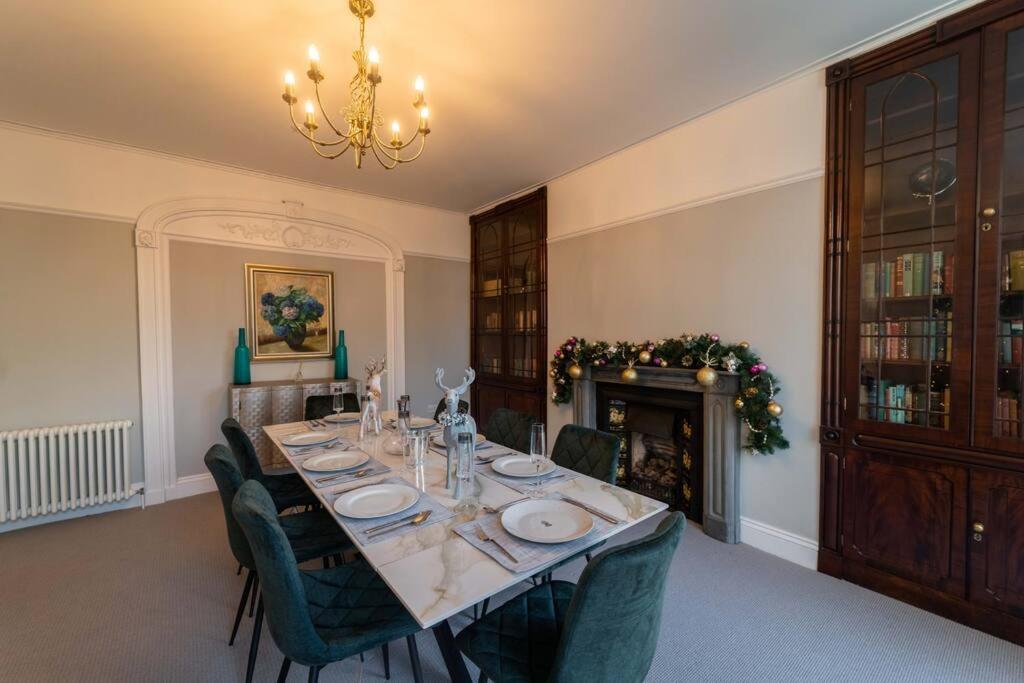 3 The Steyne - Stunning 5 Storey Georgian House With Cinema Holiday home