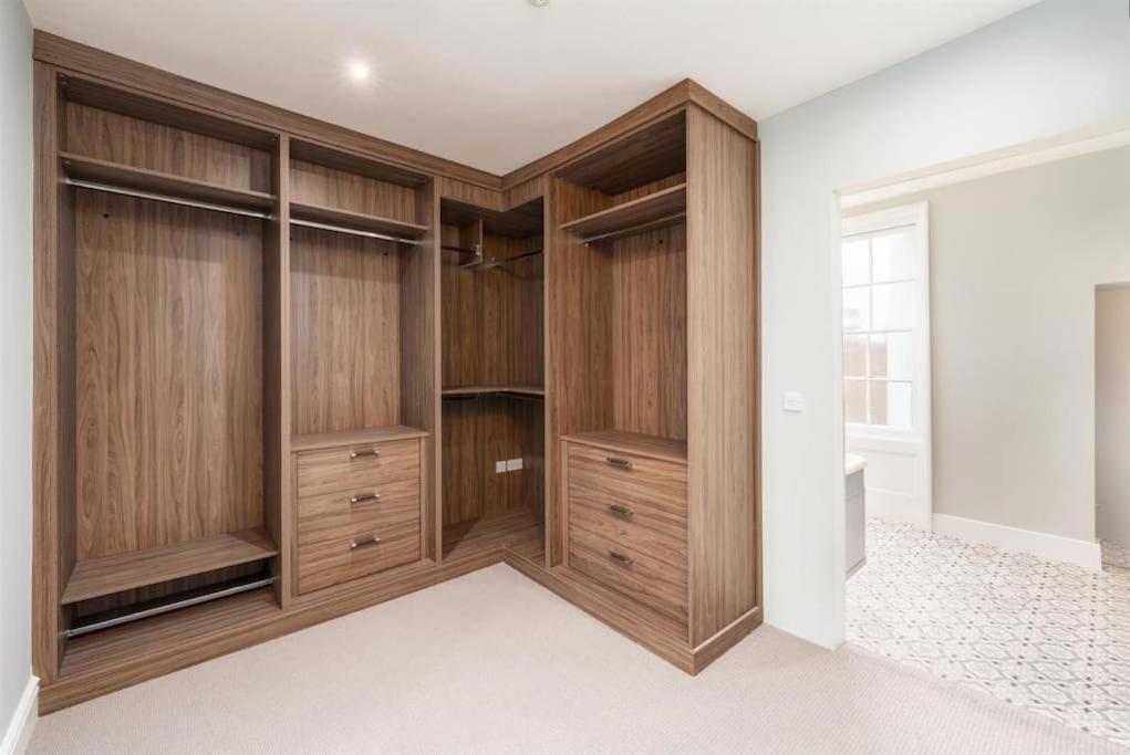 3 The Steyne - Stunning 5 Storey Georgian House With Cinema *