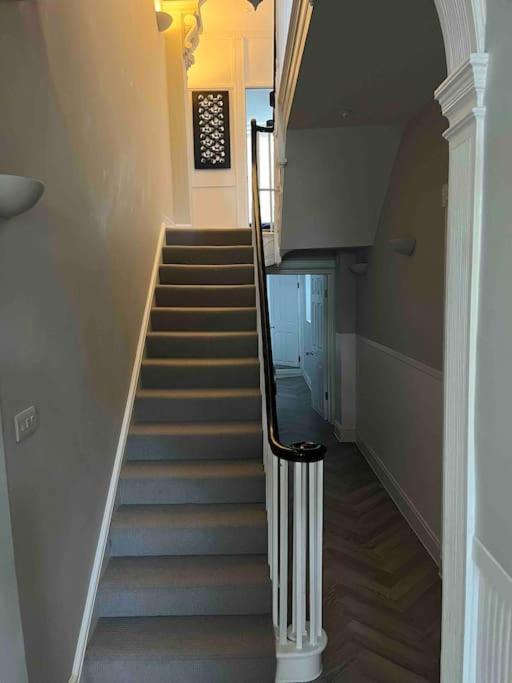 3 The Steyne - Stunning 5 Storey Georgian House With Cinema Holiday home Worthing