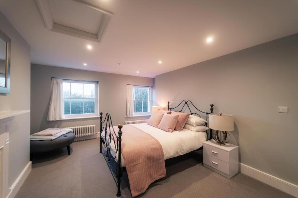 3 The Steyne - Stunning 5 Storey Georgian House With Cinema Holiday home Worthing