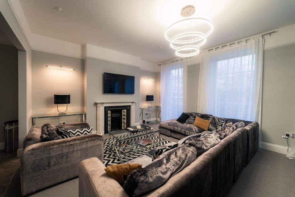 Holiday home 3 The Steyne - Stunning 5 Storey Georgian House With Cinema